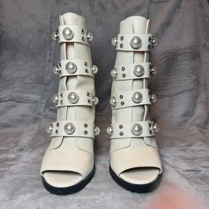 Karl Lagerfeld Brayden Leather Cream Pearl-Studded Women's Boots Size 6